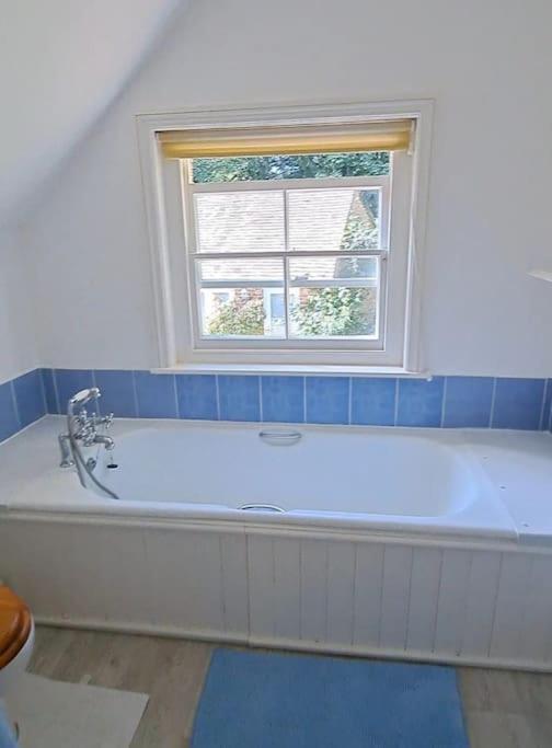 Landford'S Cottage, Your Retreat! エクステリア 写真