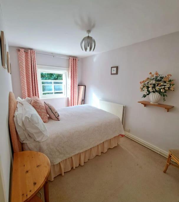 Landford'S Cottage, Your Retreat! エクステリア 写真