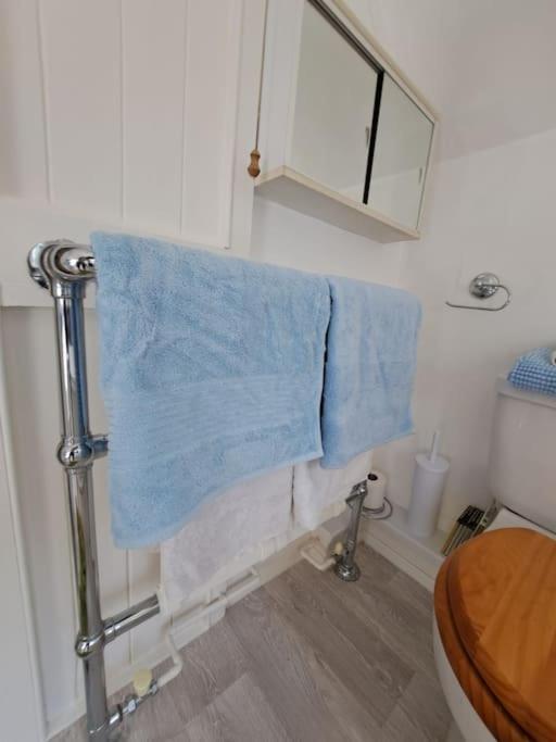 Landford'S Cottage, Your Retreat! エクステリア 写真