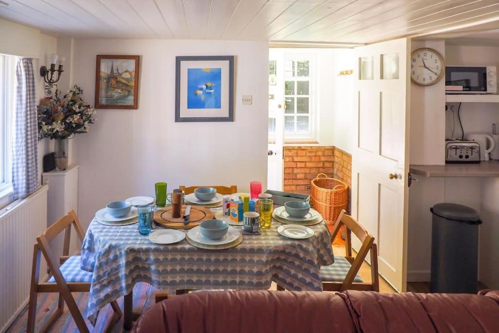 Landford'S Cottage, Your Retreat! エクステリア 写真
